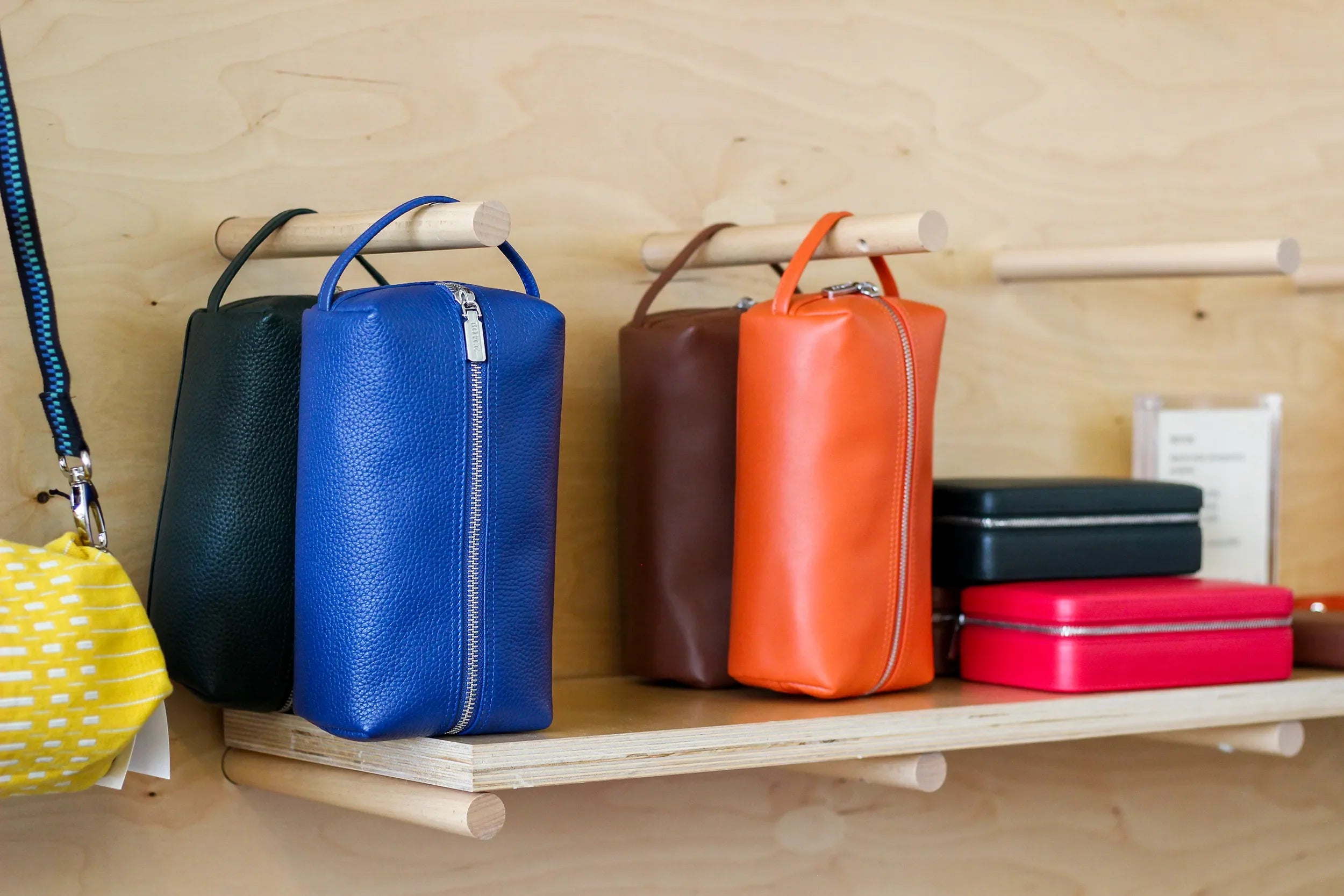 Bags & Totes