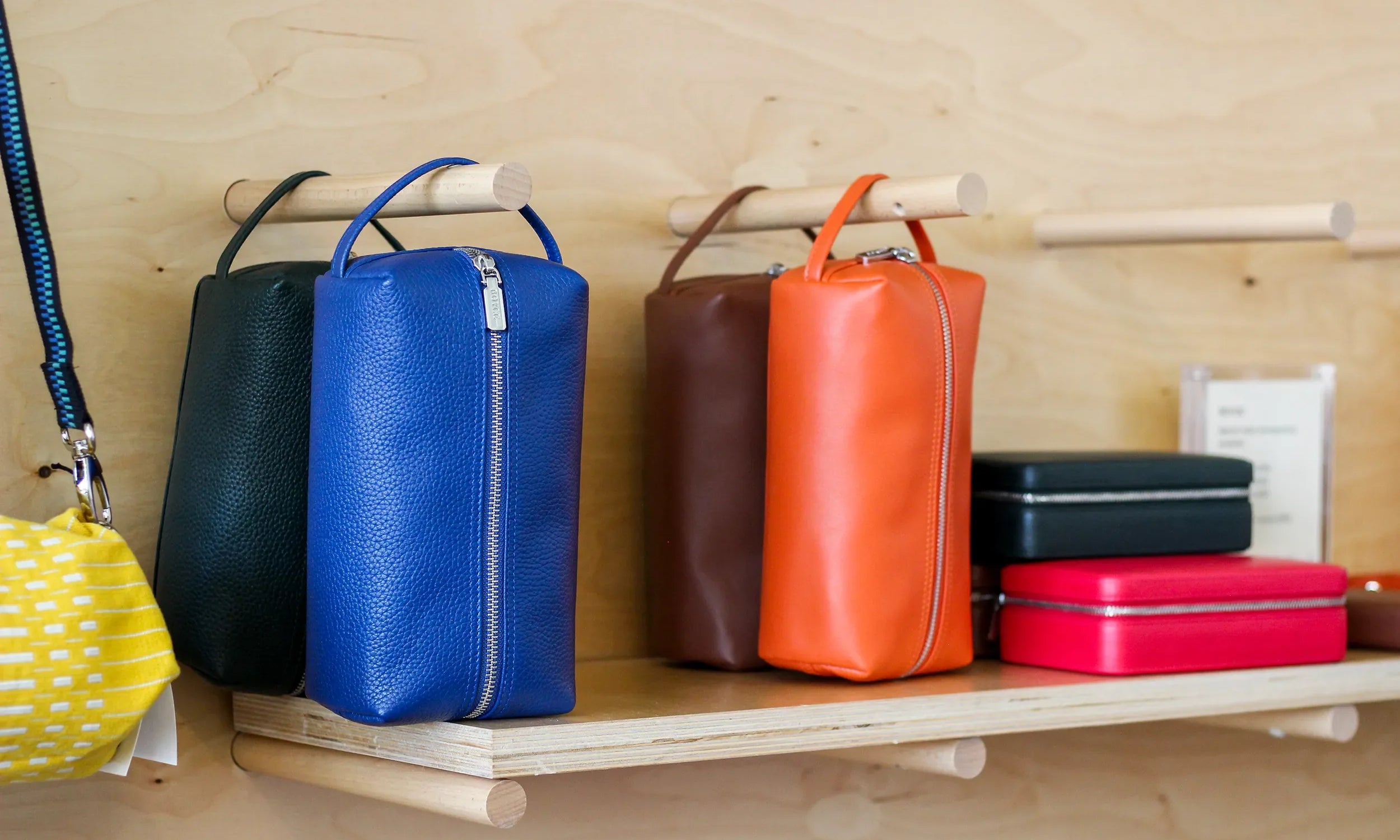 Bags & Totes