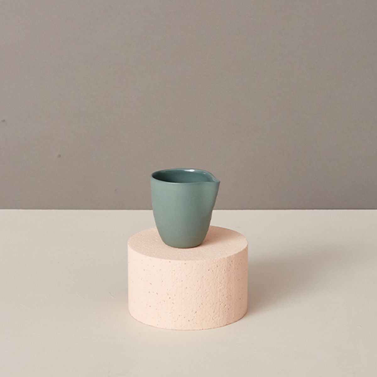 Mud Australia Jug Small lifestyle