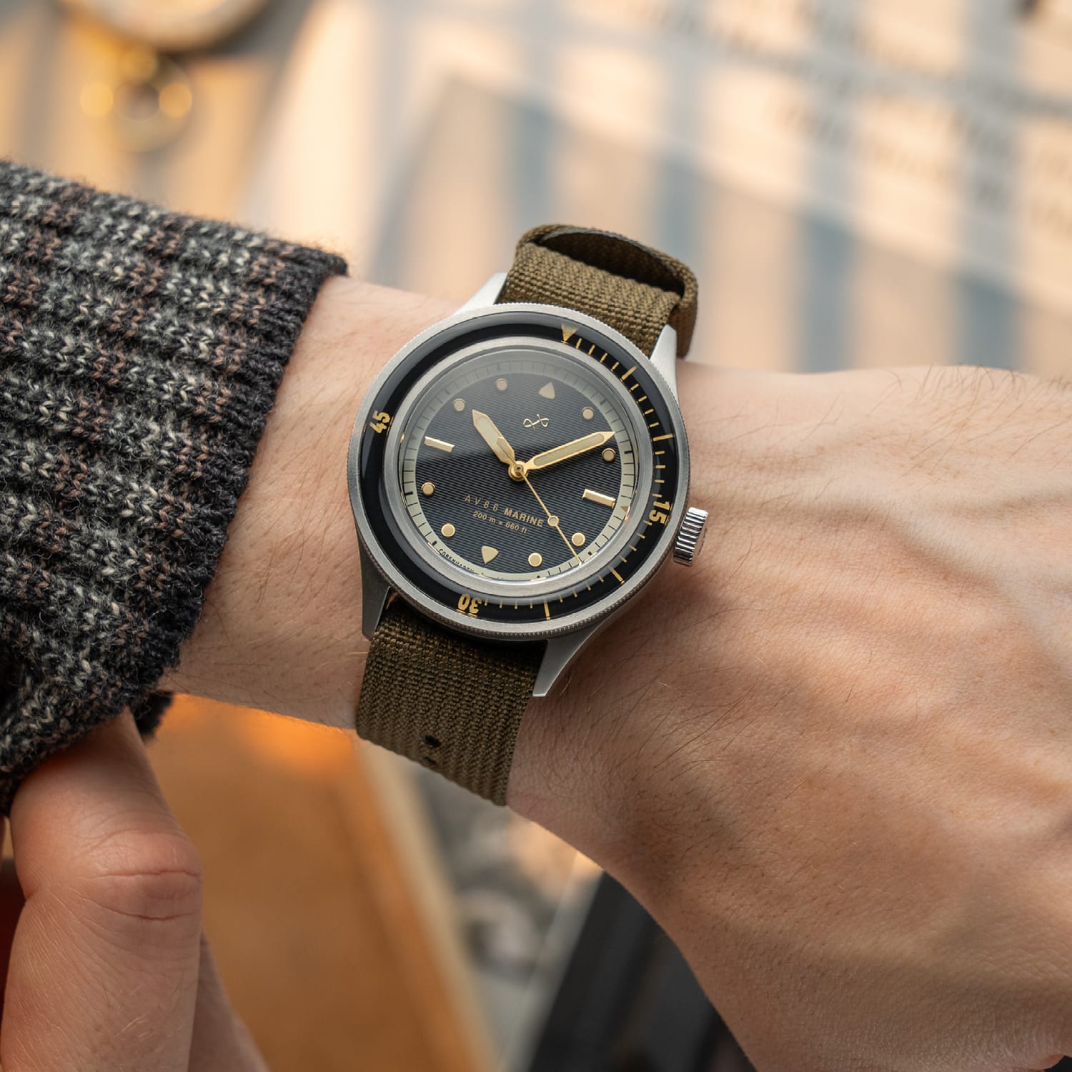 1956 Marine Steel Black Gilt, caseback view