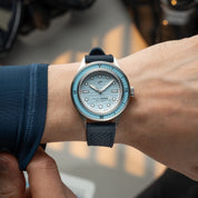 1956 Marine Steel Light Blue, caseback view