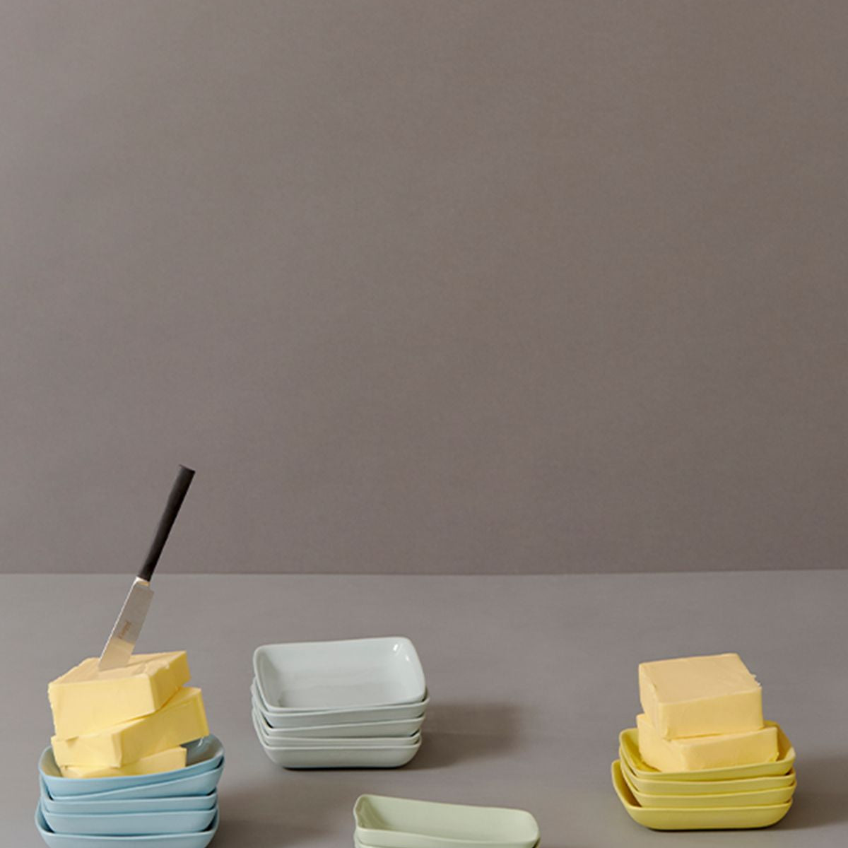 Mud Australia Square Platter Small alternate angle