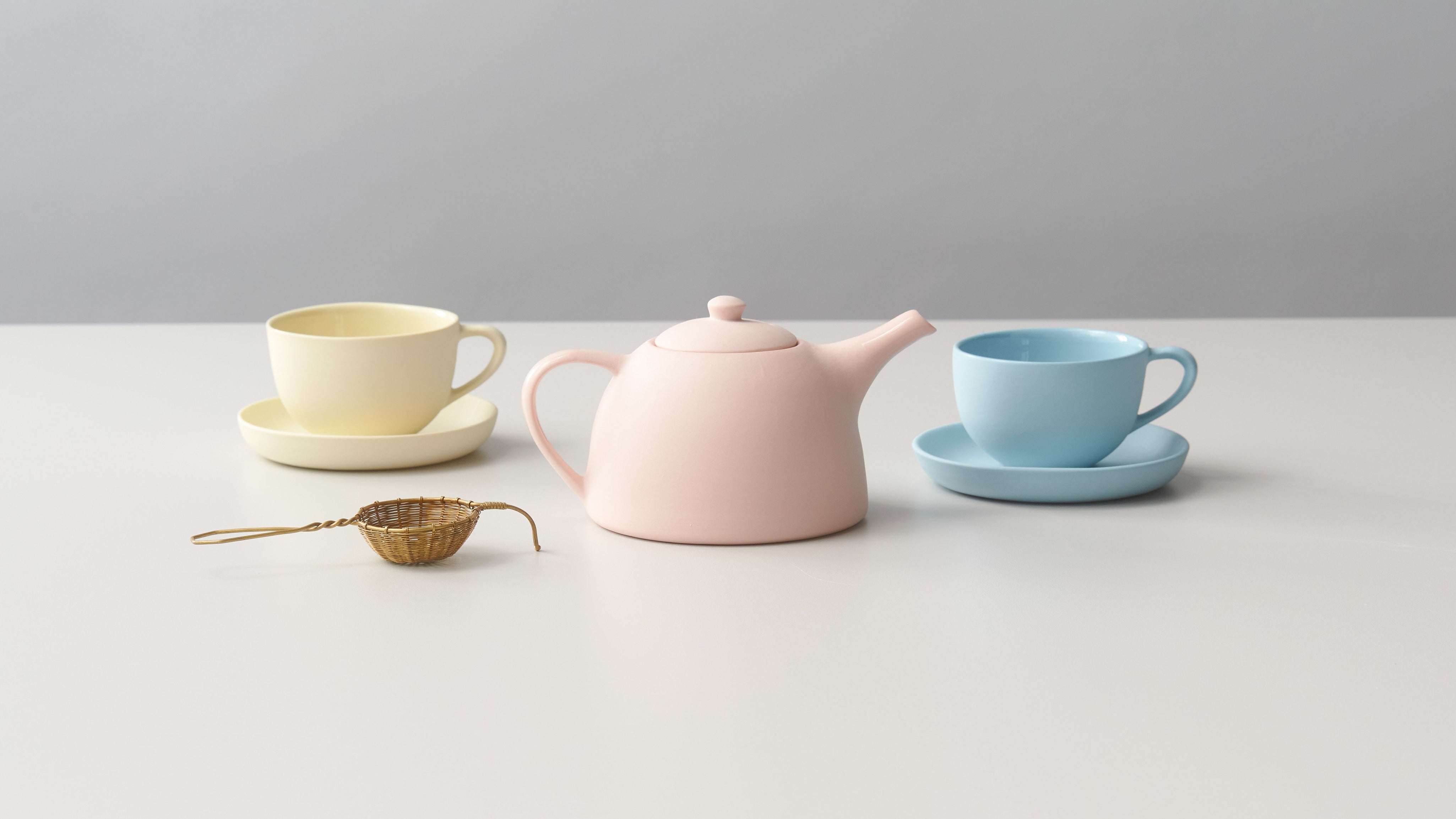 Teapot Round 2-Cup lifestyle