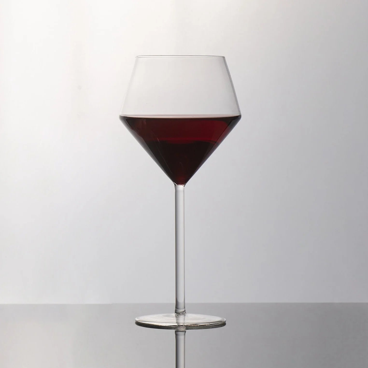 AaronProbyn_LargeRedWineGlass_2.webp