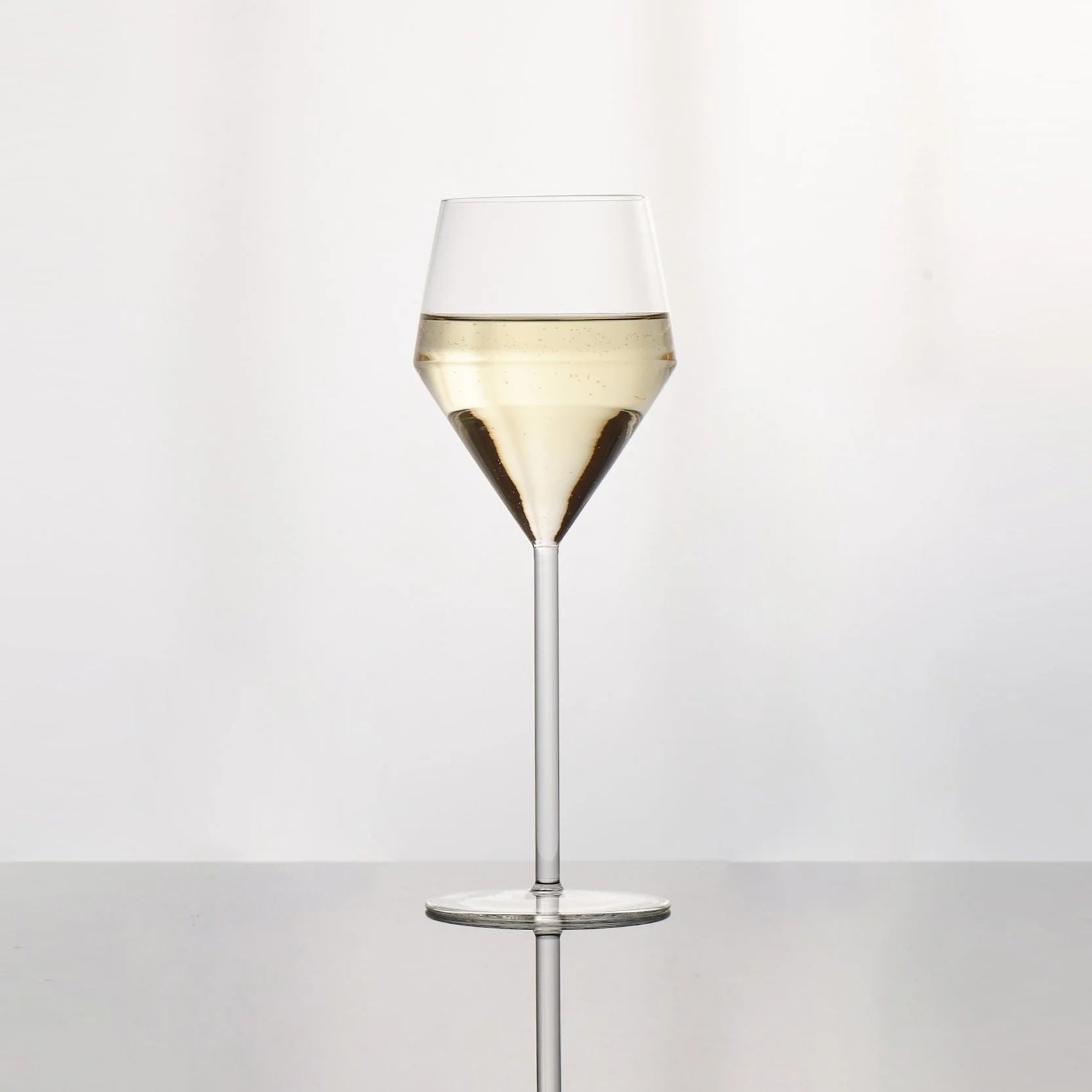 AaronProbyn_WhiteWineGlass.jpg