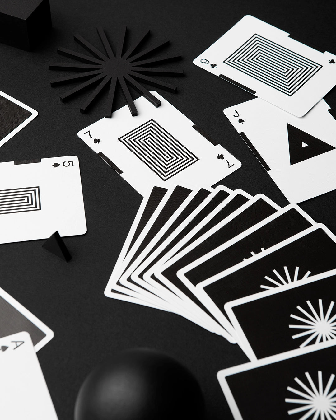 Eames "Starburst" Playing Cards (Black Edition)