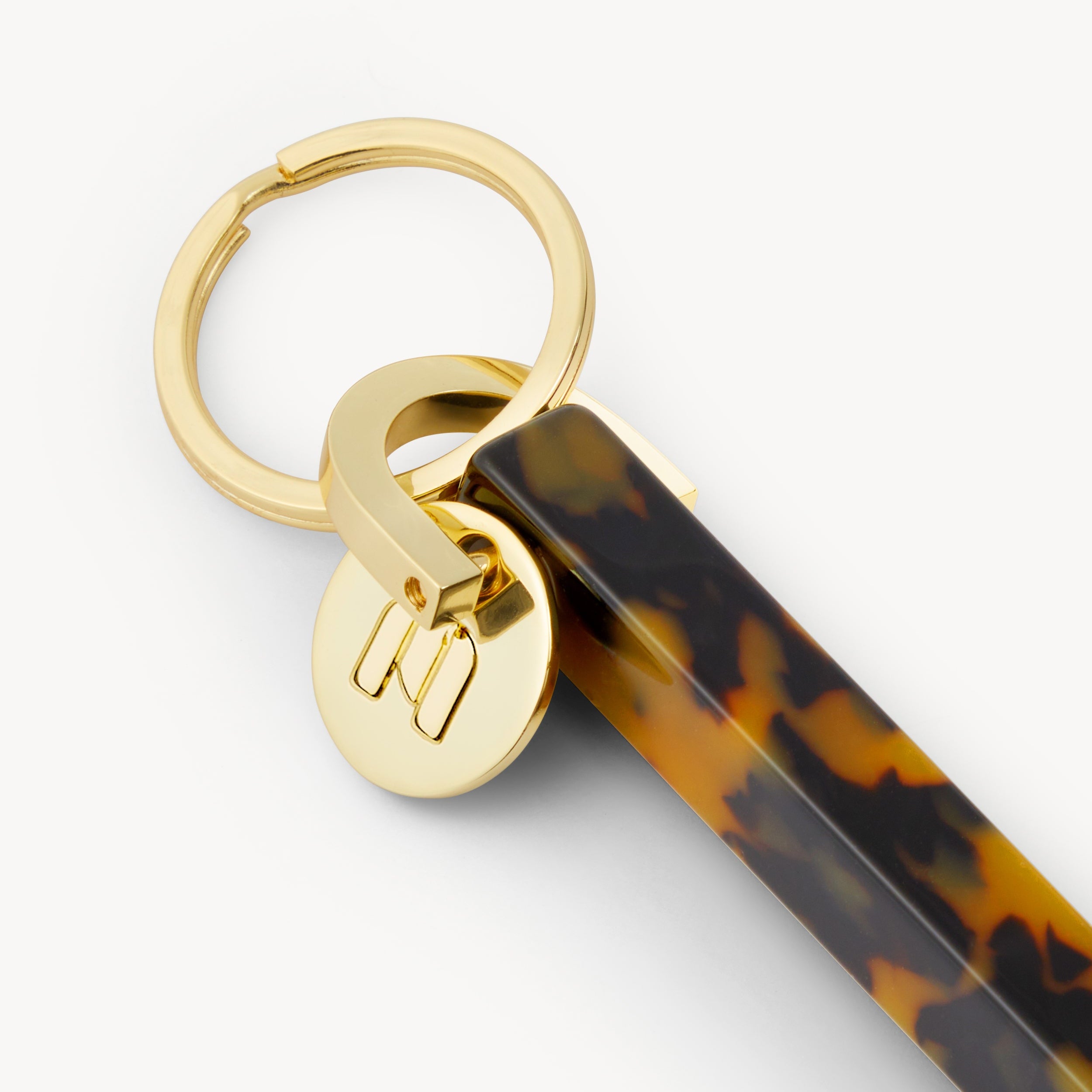 MACHETE Bar Keychain in Classic Tortoise detail