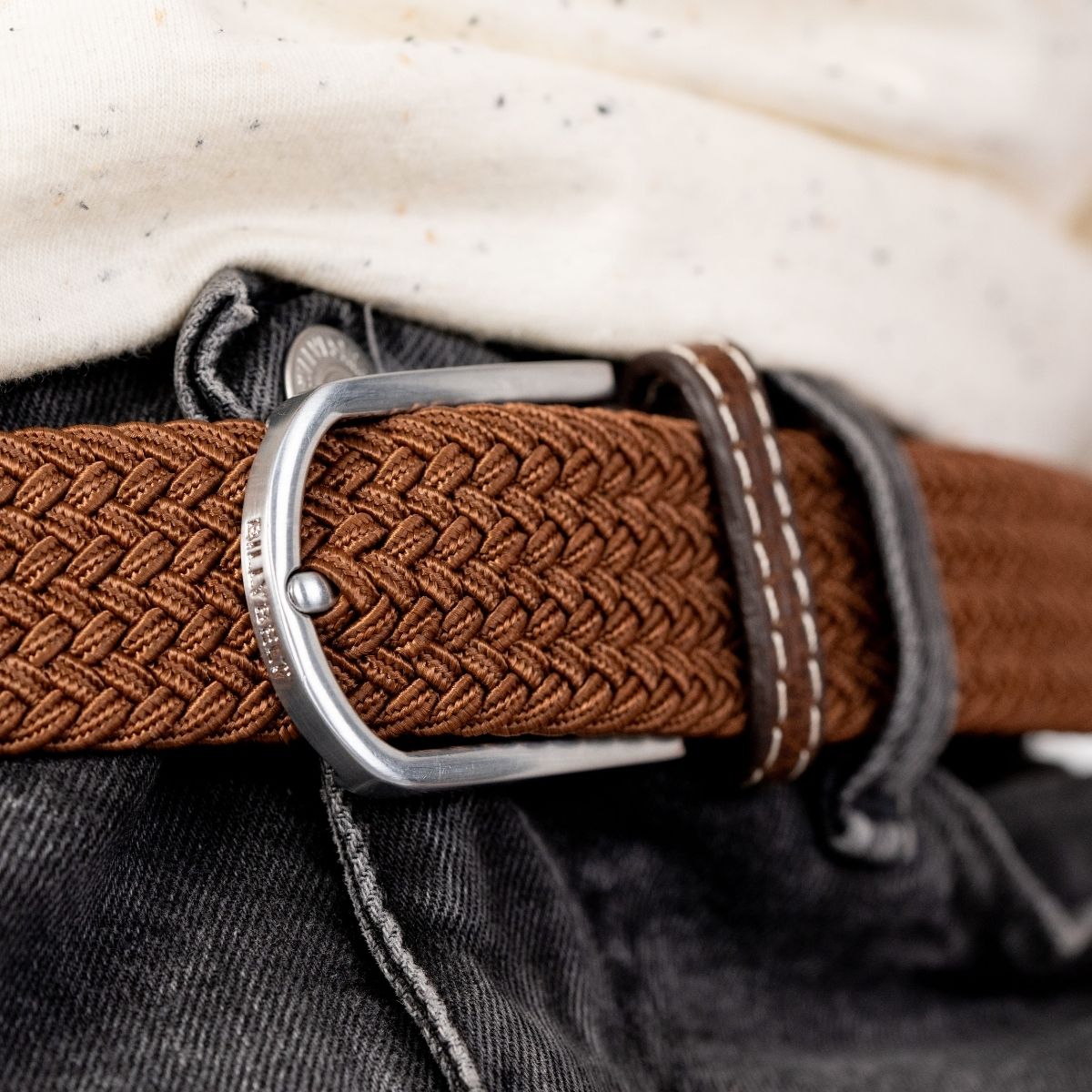 Camel Brown, detail