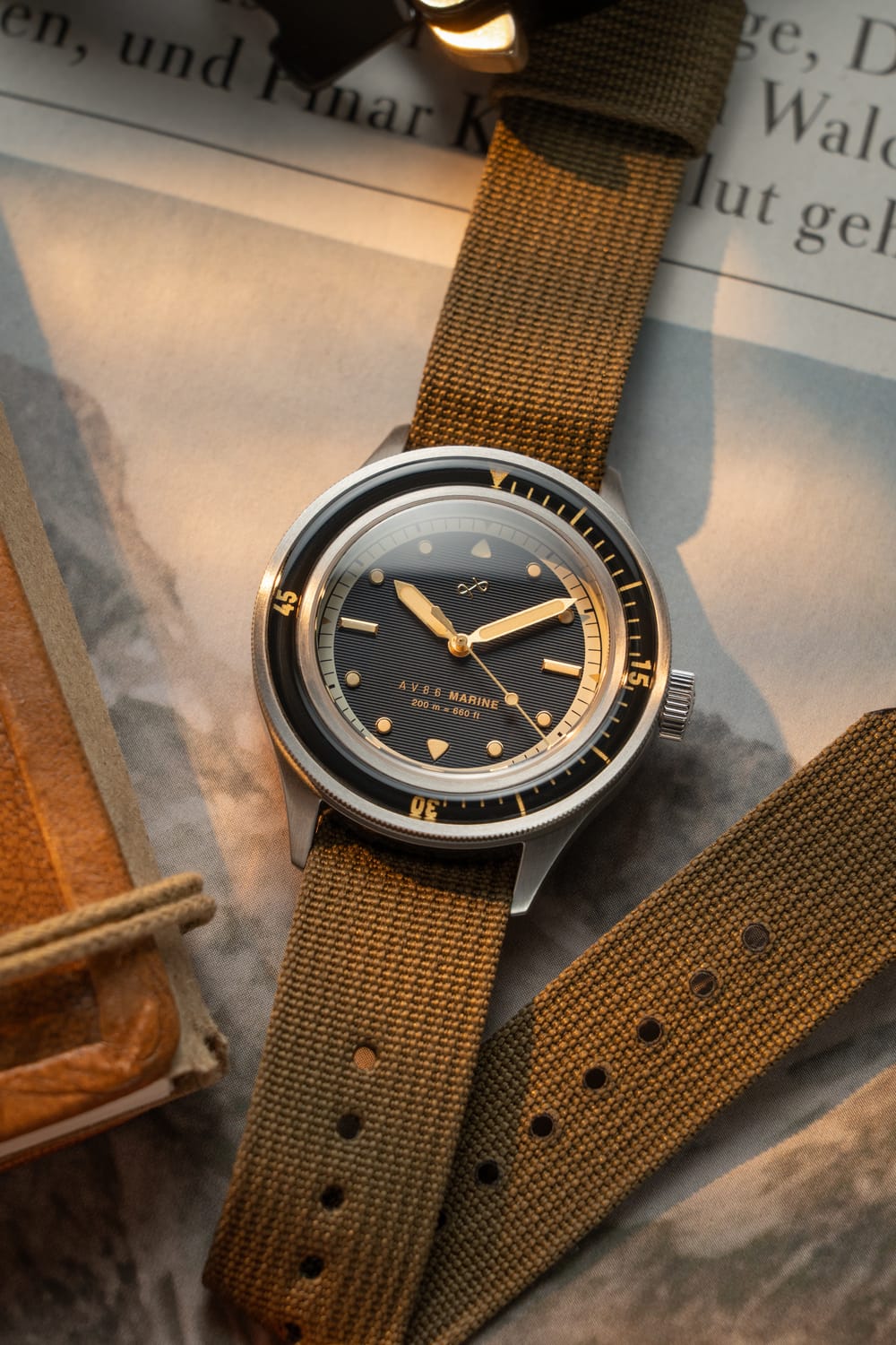 1956 Marine Black Gilt, dial detail