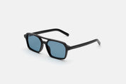 Lunettes 7 in Noir Azure, three-quarter view