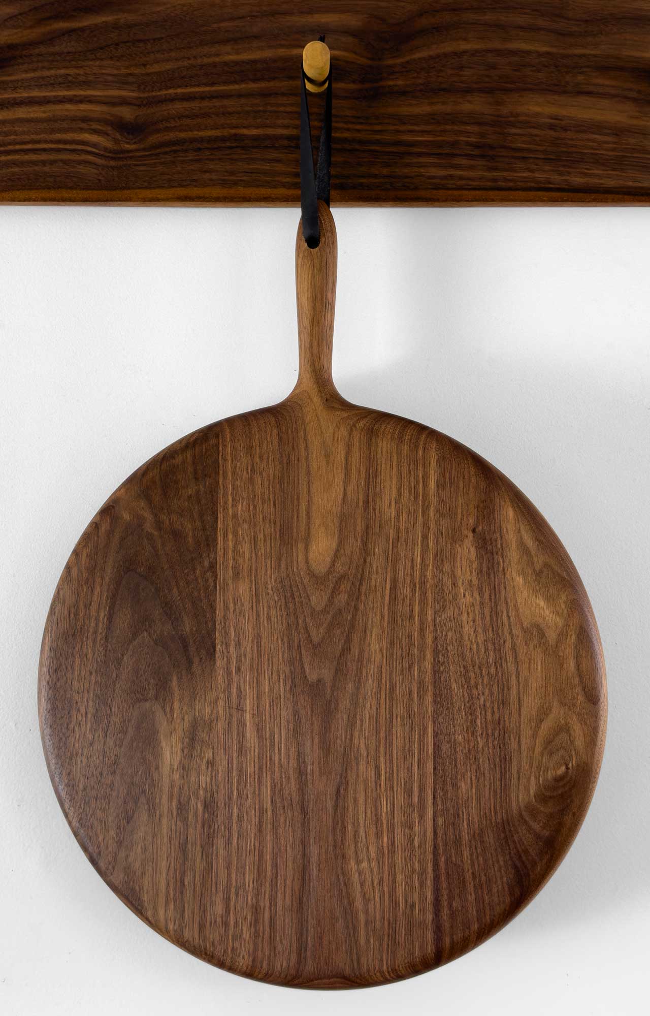 Round Board - Walnut