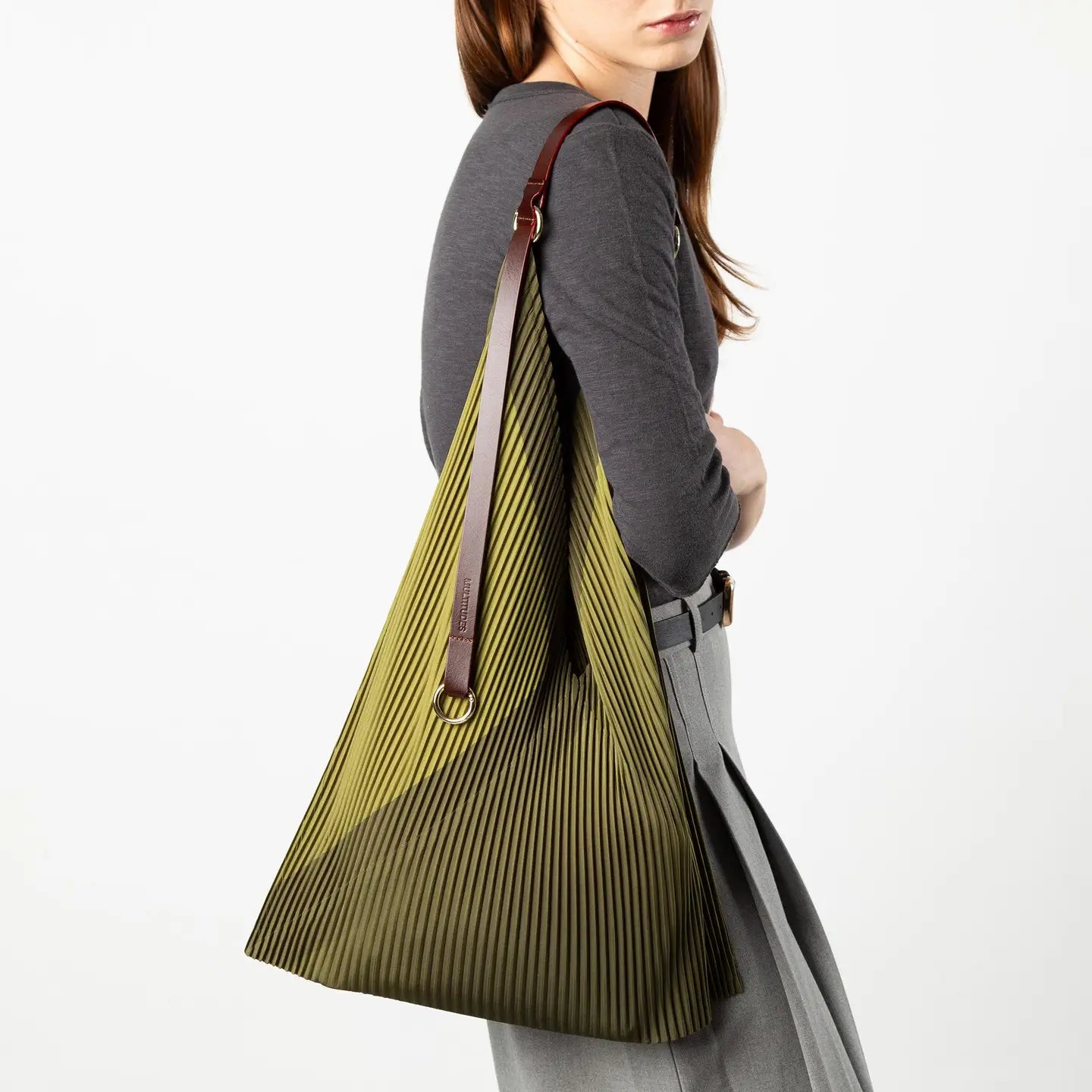 Multitudes_Y_Bag-_Leather_Strap_Audrey_2.webp