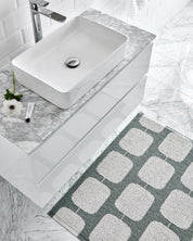 Pappelina STEN Army bathroom setting