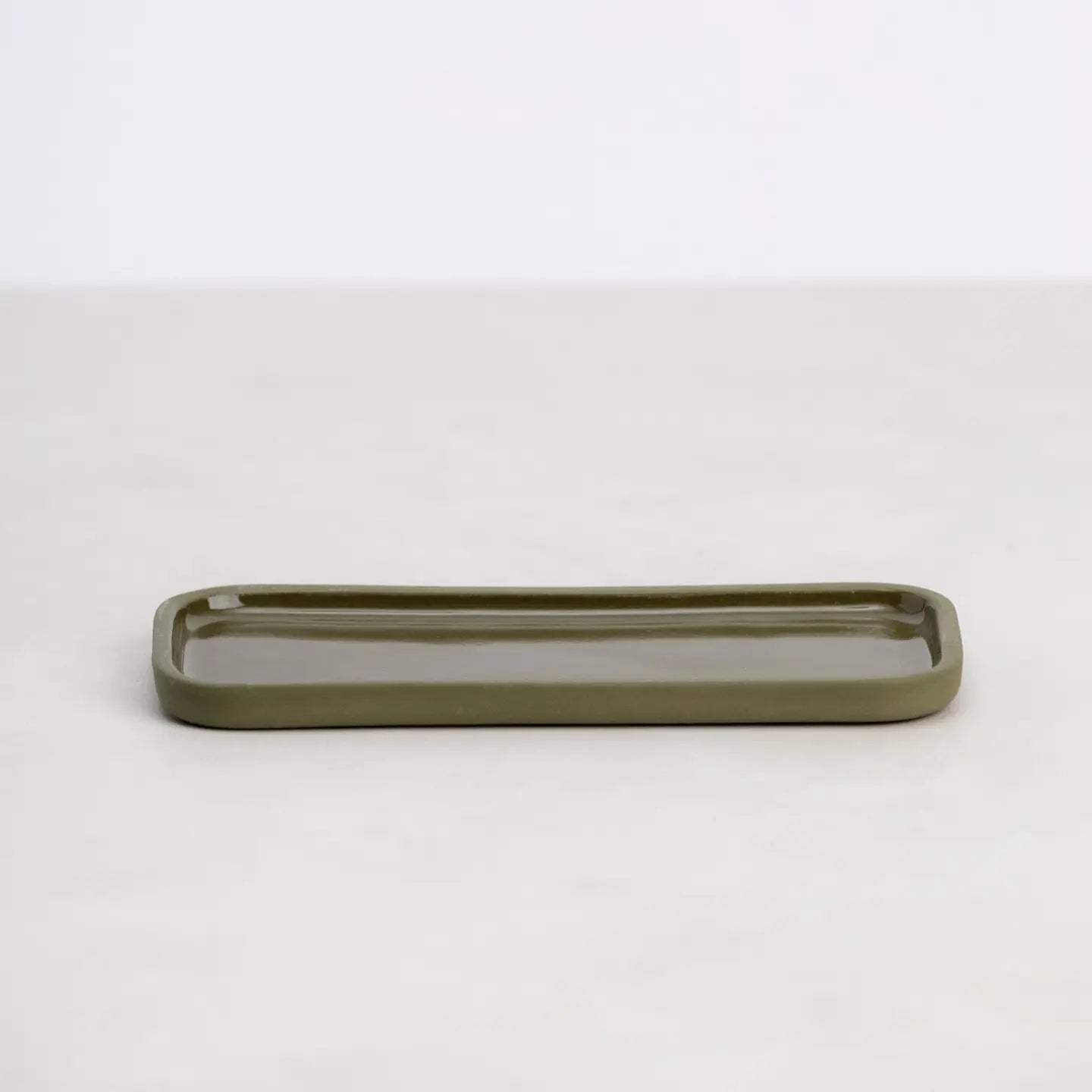 Pigeon_Toe_Rectangle_Tray_Moss_1.webp