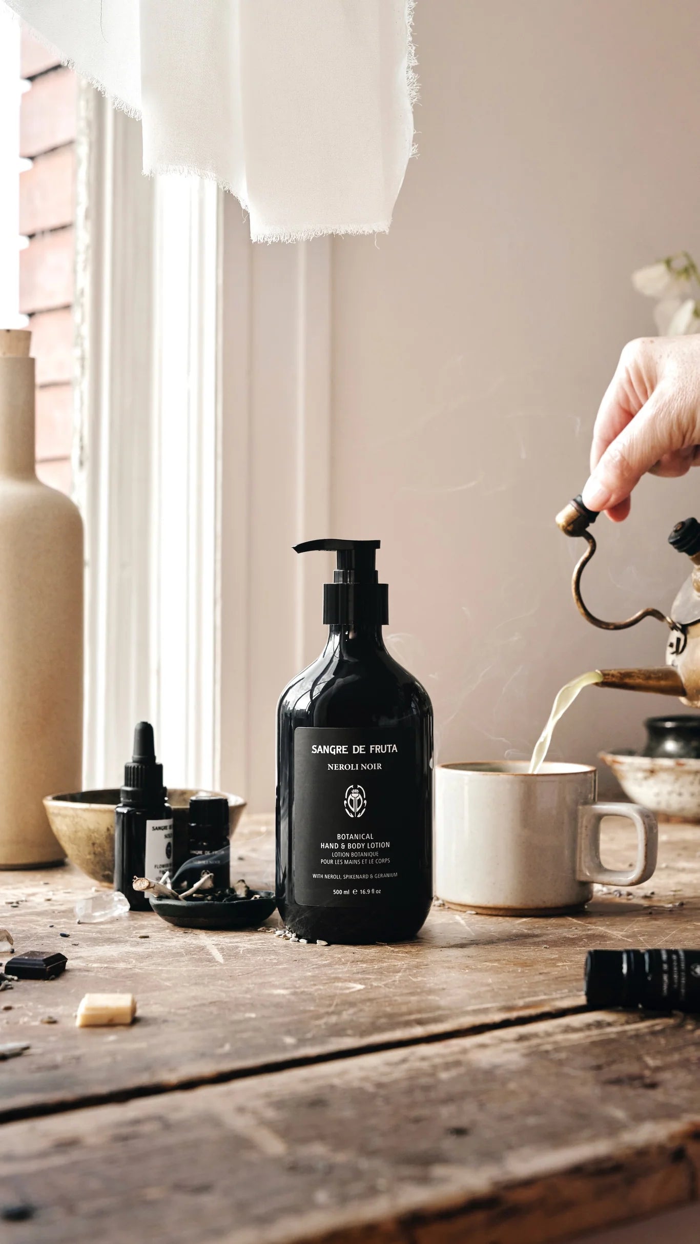 Neroli Noir Botanical Hand & Body Lotion