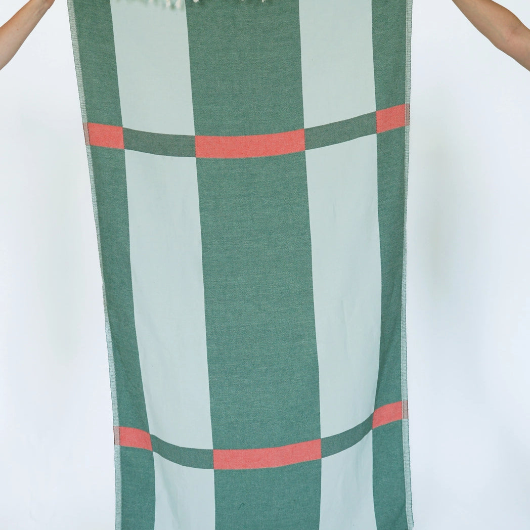 STATETheLabel_FenceTurkishTowel_Clover_1.webp