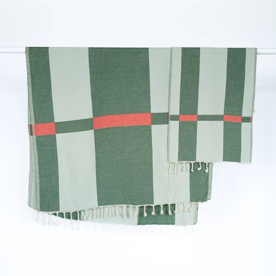 STATETheLabel_FenceTurkishTowel_Clover_2.webp