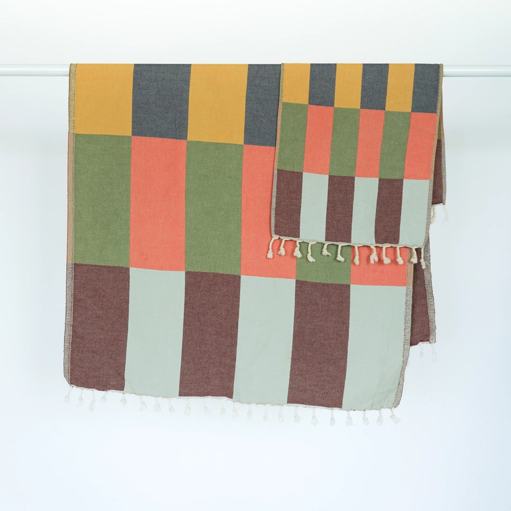 STATETheLabel_FlagTurkishBathTowel_Disco_2.webp