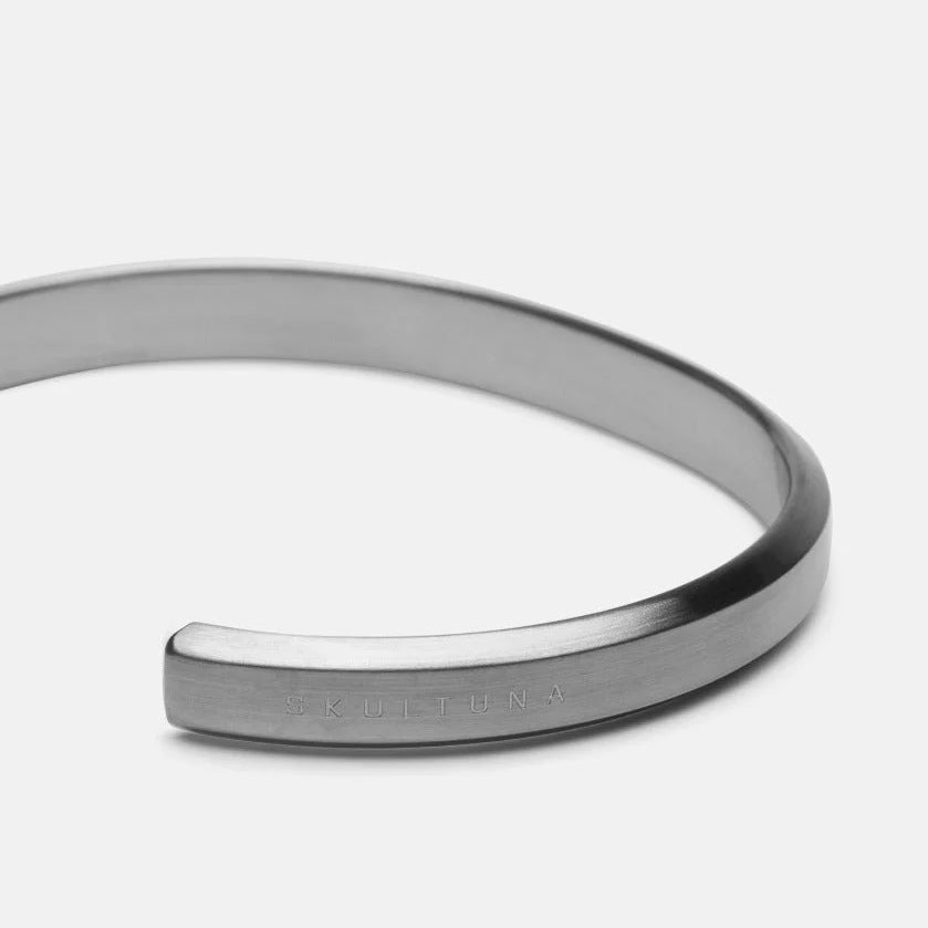 Skultuna_IconCuff_MatteSteel_2.webp