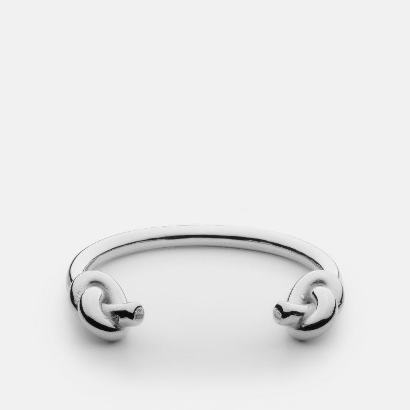 Skultuna_Massive_Knot_Cuff_Silver_1.jpg