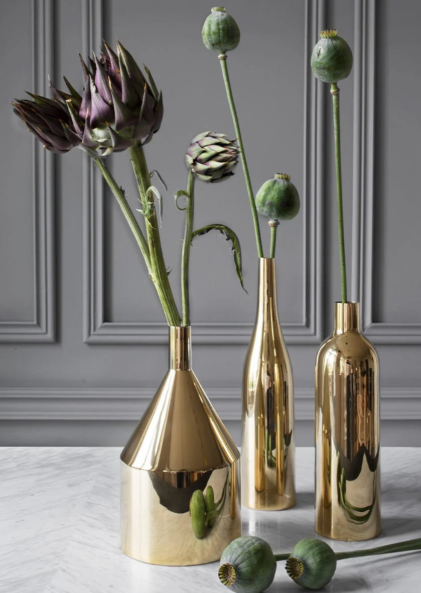 Via Fondazza Vase
