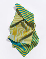 Comb Dinner Napkin in Peridot, folded