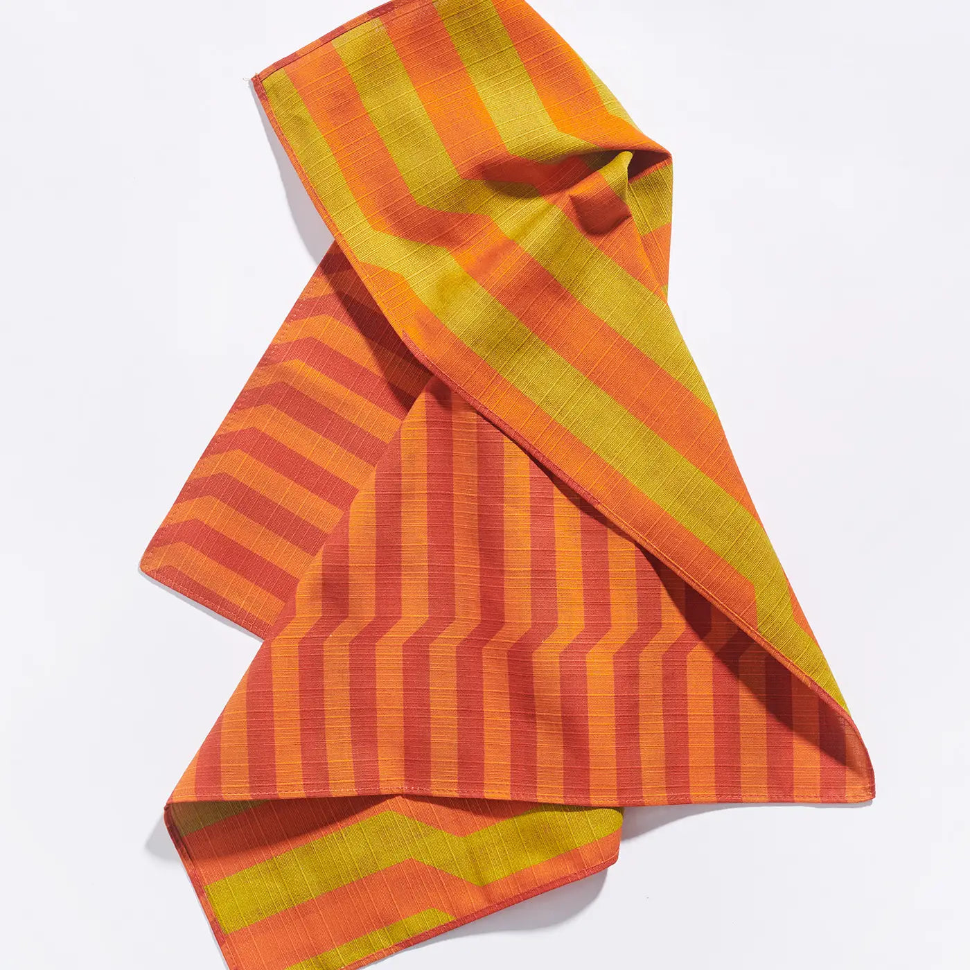 Tortuga_Forma_Dinner_Napkins_Stripe_Vermillion_2.webp