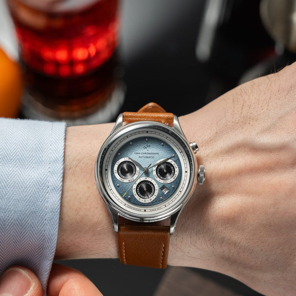 1564 Chronodate Automatic, ice blue dial, on the wrist