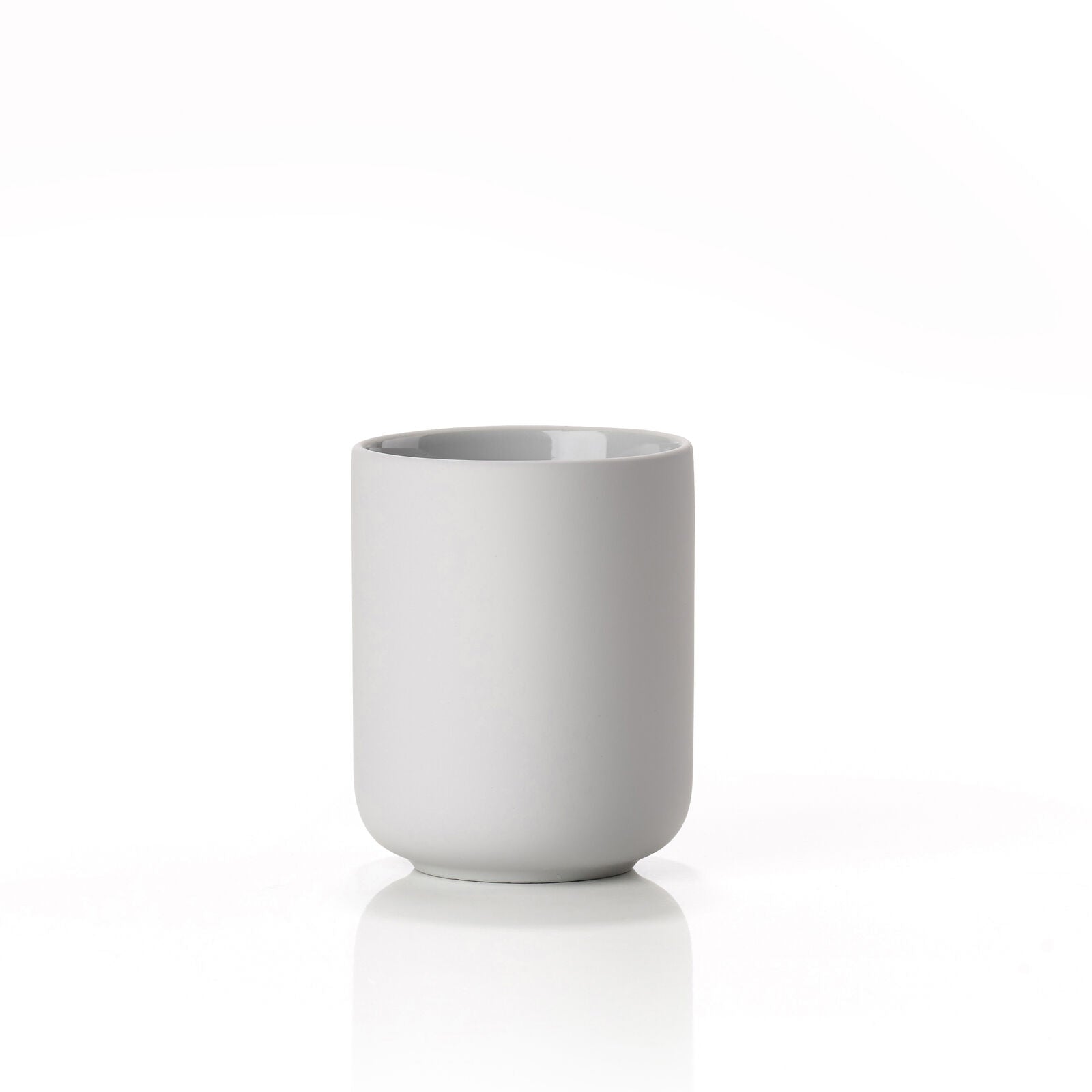 ZoneDenmarkUmeToothbrushMugSoftGreyWhiteBackground_58ac607c-241c-4836-8751-8fcca76ca359.jpg