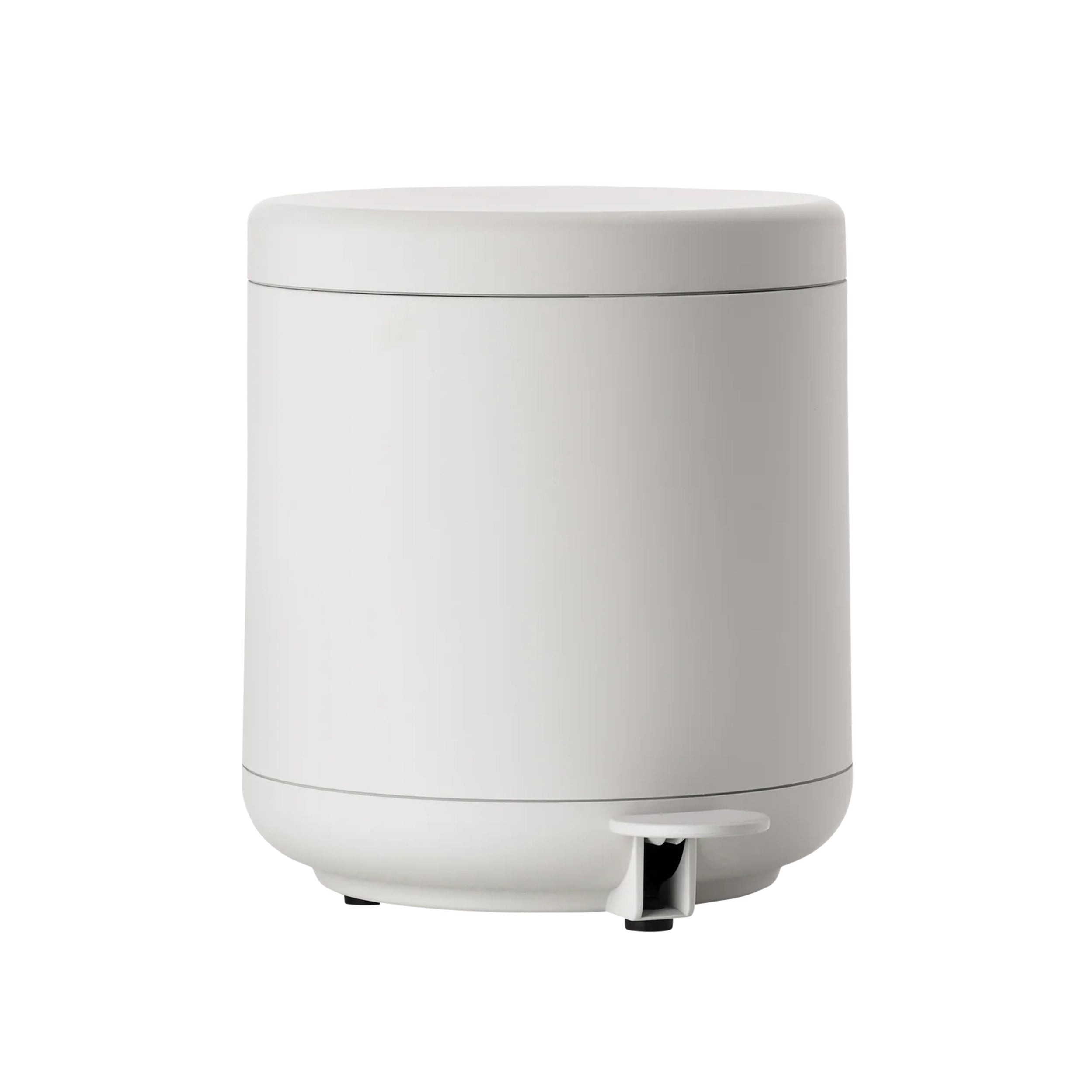 Zone_Denmark_Ume_Pedal_Bin_Soft_Grey_White_Background_2500_c128c20e-5189-4cd8-86ff-09c1dce11b4d.webp