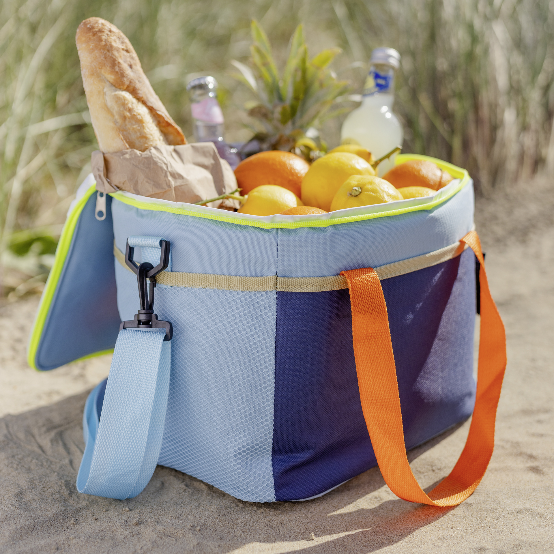 Remember Nick cooler bag on the beach