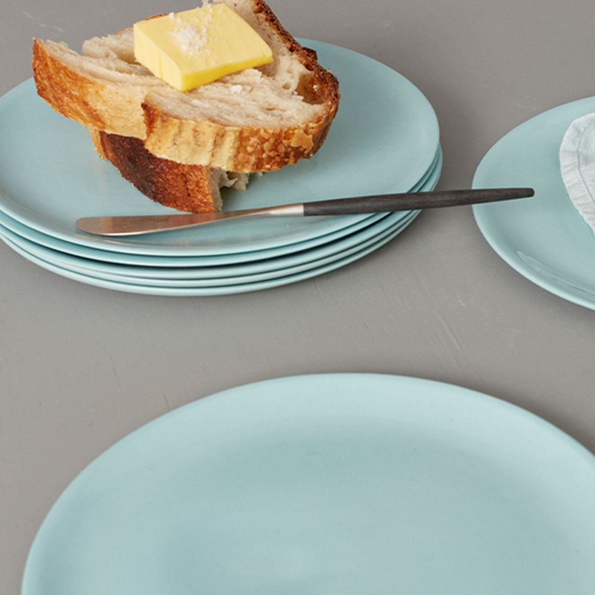Mud Australia Bread Plate on table