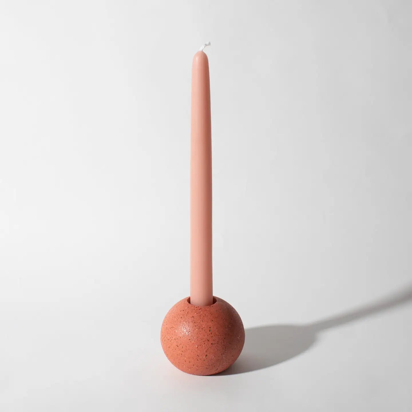 pretti.cool_Terrazzo_Sphere_Candlestick_Holder_Coral_2.webp