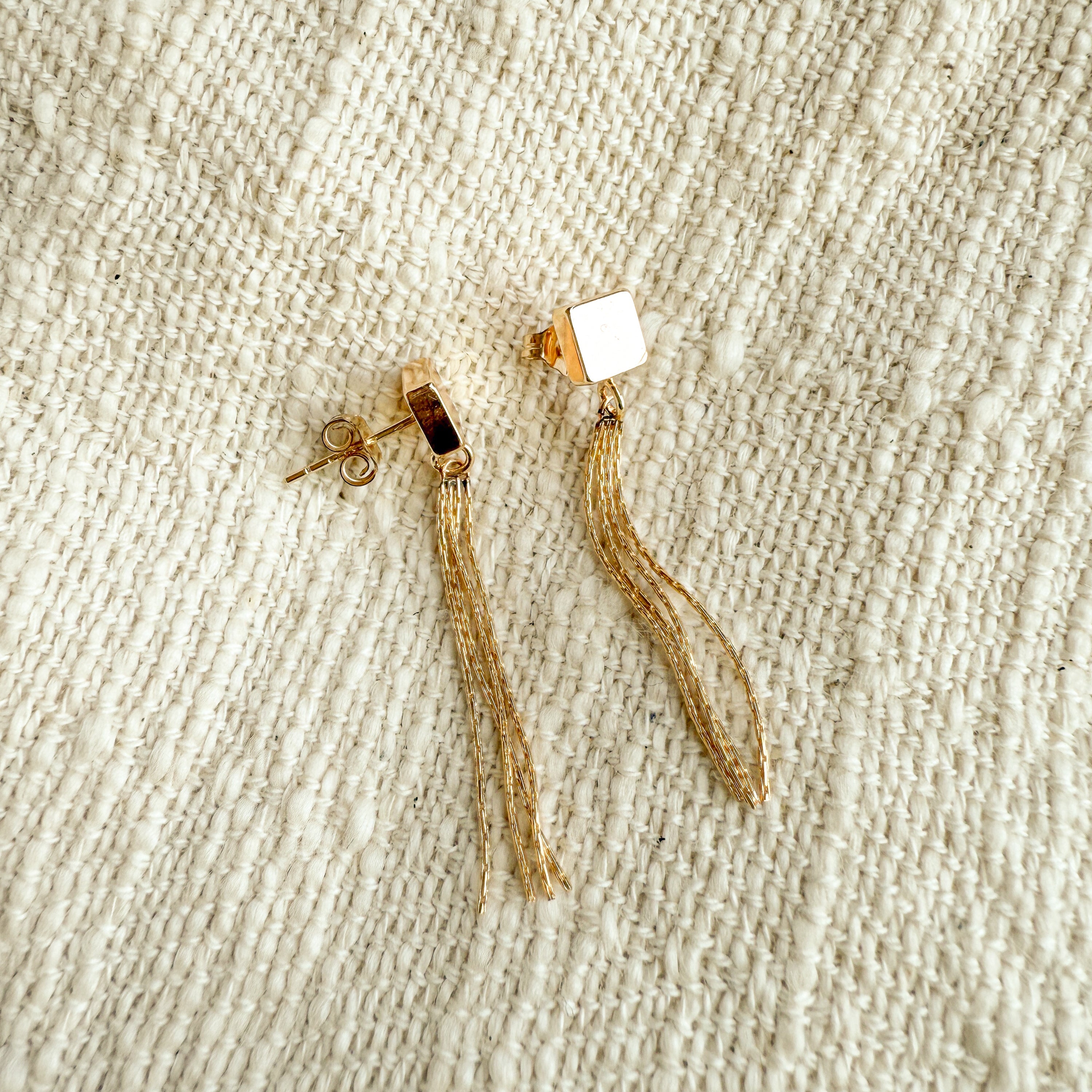 So Niice Wander Earrings in 14k gold-filled